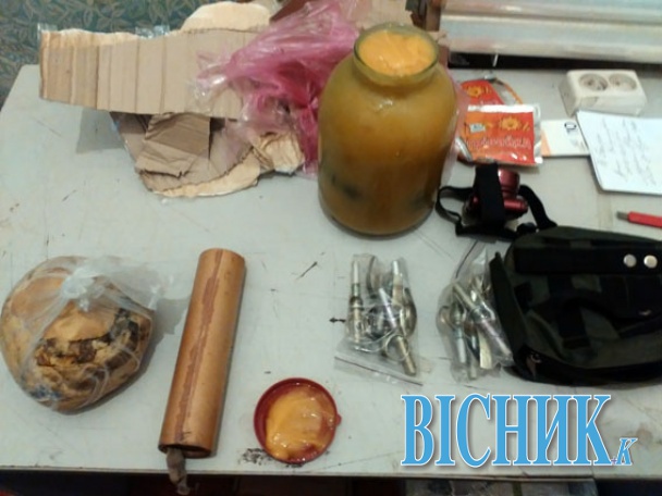 З Донбасу боєць передавав додому банку з медом, начинену вибухівкою!