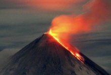 На Камчатці «бушує» вулкан