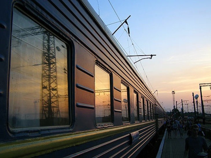 Протягом курортного сезону вздовж чорноморського узбережжя курсуватиме потяг з Луцька