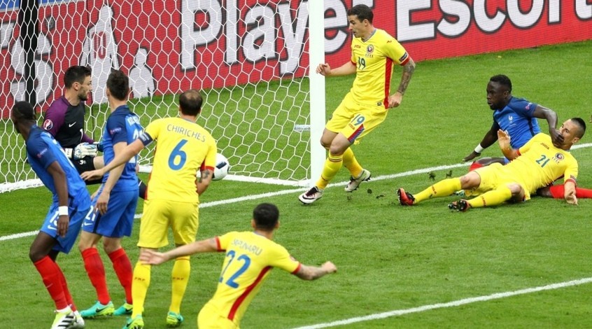 Франція відкрила домашній Євро важкою перемогою над румунами