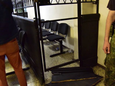 У Маріуполі із залу суду намагався втекти підозрюваний в убивстві волинського офіцера СБУ