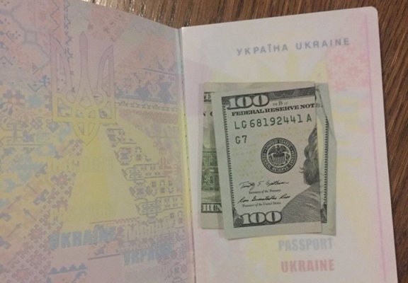 Українець хотів підкупити луцьких прикордонників, щоб пропустили через кордон таджика