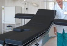 Луцький госпіталь отримав сучасний хірургічний стіл від майданівців Праги
