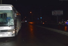 У Луцьку автобус, який розвозить працівників заводу, збив людину насмерть