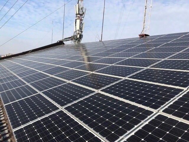 Перша у Львові сонячна електростанція — на даху школи