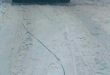 Патрульна поліція Луцька стурбована станом доріг: зима помітно поруйнувала шляхову мережу