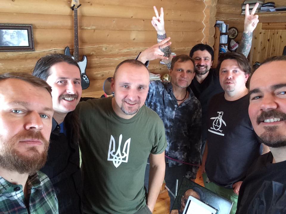 Сашко Положинський та відомі українські виконавці працюють над стройовою піснею для війська
