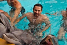 Бійців лікують дельфіни