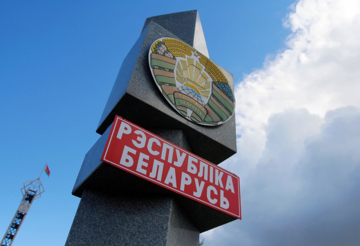 Білорусь не впускатиме на свою територію людей з паспортами «ЛНР» та «ДНР»