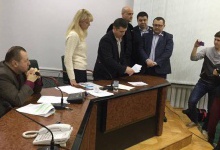 Підсумки скандальної сесії Луцької міської ради: смерть Романюка не визнали, Ляшко образився на своїх депутатів, пахне судом
