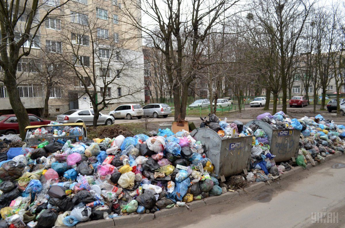 Садовий каже, що Львів через сміття наблизився до надзвичайного стану