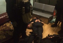 На головному залізничному вокзалі Києва діяла банда поліцейських-грабіжників