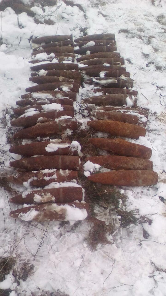 На Волині шукачі брухту знайшли старі снаряди