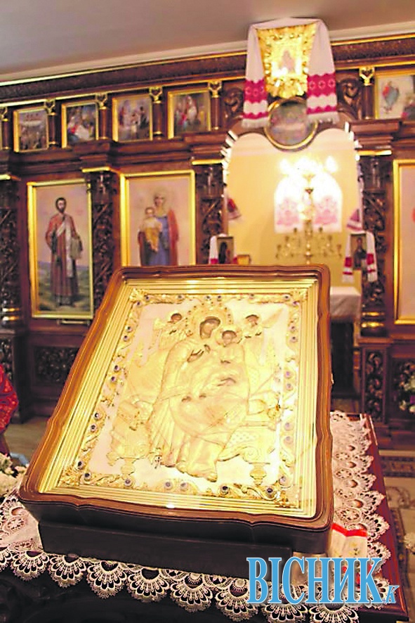 До ікони Богородиці «Всецариця» молилися і в церквах, і в лікарн