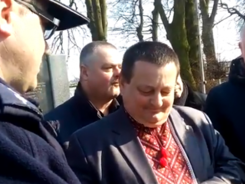 У Польщі до заступника голови Волинської облради викликали поліцію через Бандеру