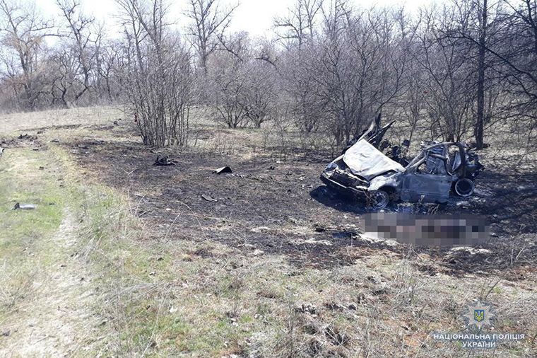 На Луганщині внаслідок підриву авто на міні загинула ціла сім’я