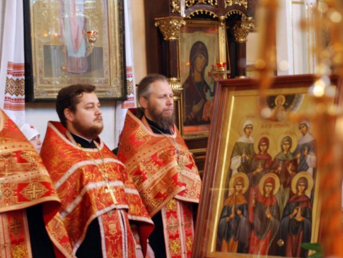 Ікону святих Жінок-мироносиць зустріли у Луцьку