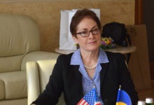 До Ужгорода приїхала посол США в Україні Марі Йованович