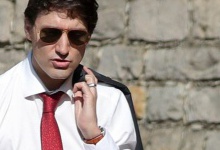 Прем'єр-міністра Канади оштрафували на 100 доларів за незадекларовані окуляри