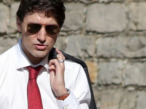 Прем'єр-міністра Канади оштрафували на 100 доларів за незадекларовані окуляри