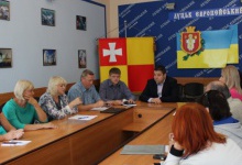 У Луцьку обговорили питання вирішення житлових питань переселенців Криму та Донбасу