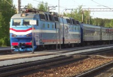 Укрзалізниця пустила 11 додаткових поїздів під час святкових вихідних