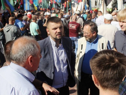 Нововолинські шахтарі мітингують у Києві
