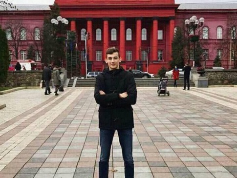 У лікарні помер студент, якого побили біля нічного клубу в Тернополі