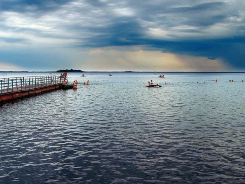 Шацькі озера у ТОПі унікальних озер і водойм України для бюджетного відпочинку