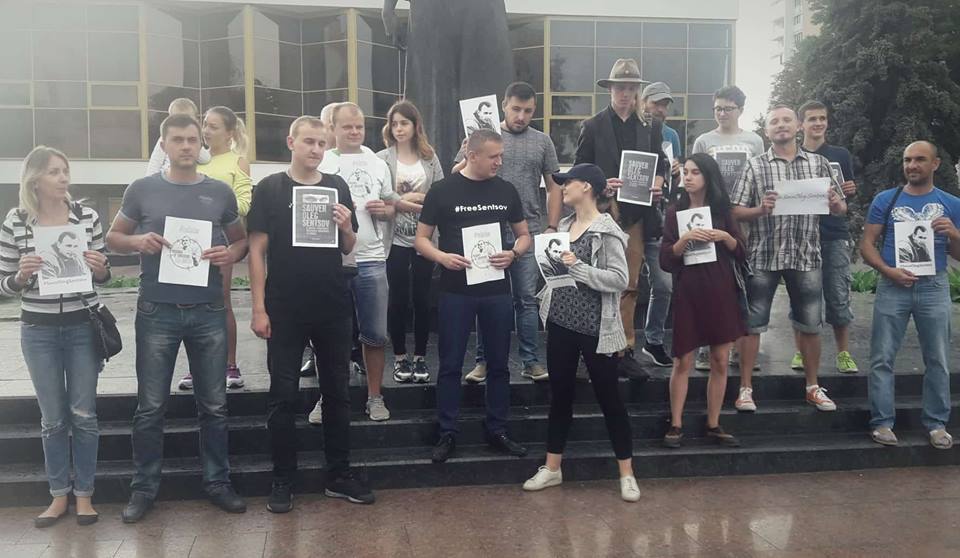 У Луцьку відбулася акція в підтримку усіх українських політв’язнів
