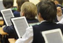 Чи можна у школах користуватися планшетом: роз’яснення МОН