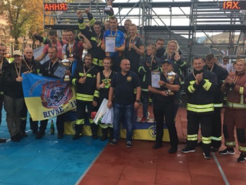 «Бронза» волинських рятувальників на міжнародних змаганнях – подарунок до професійного свята