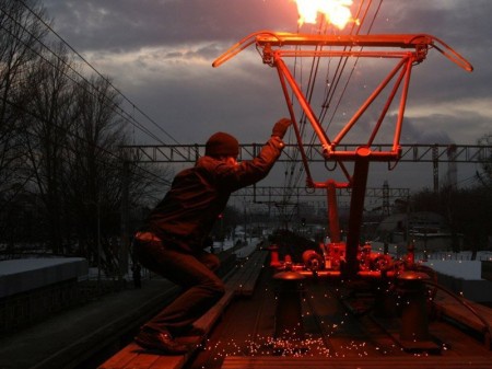 Селфі на даху вагона: на залізничному вокзалі у Луцьку електрострумом уражено двох юнаків