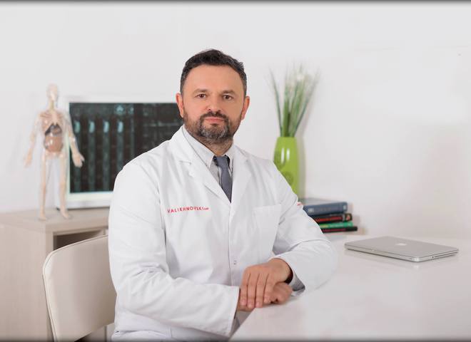 Хірург Валіхновський з Волині - найкращий медик України