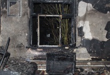 Двоє людей згоріли у будинку