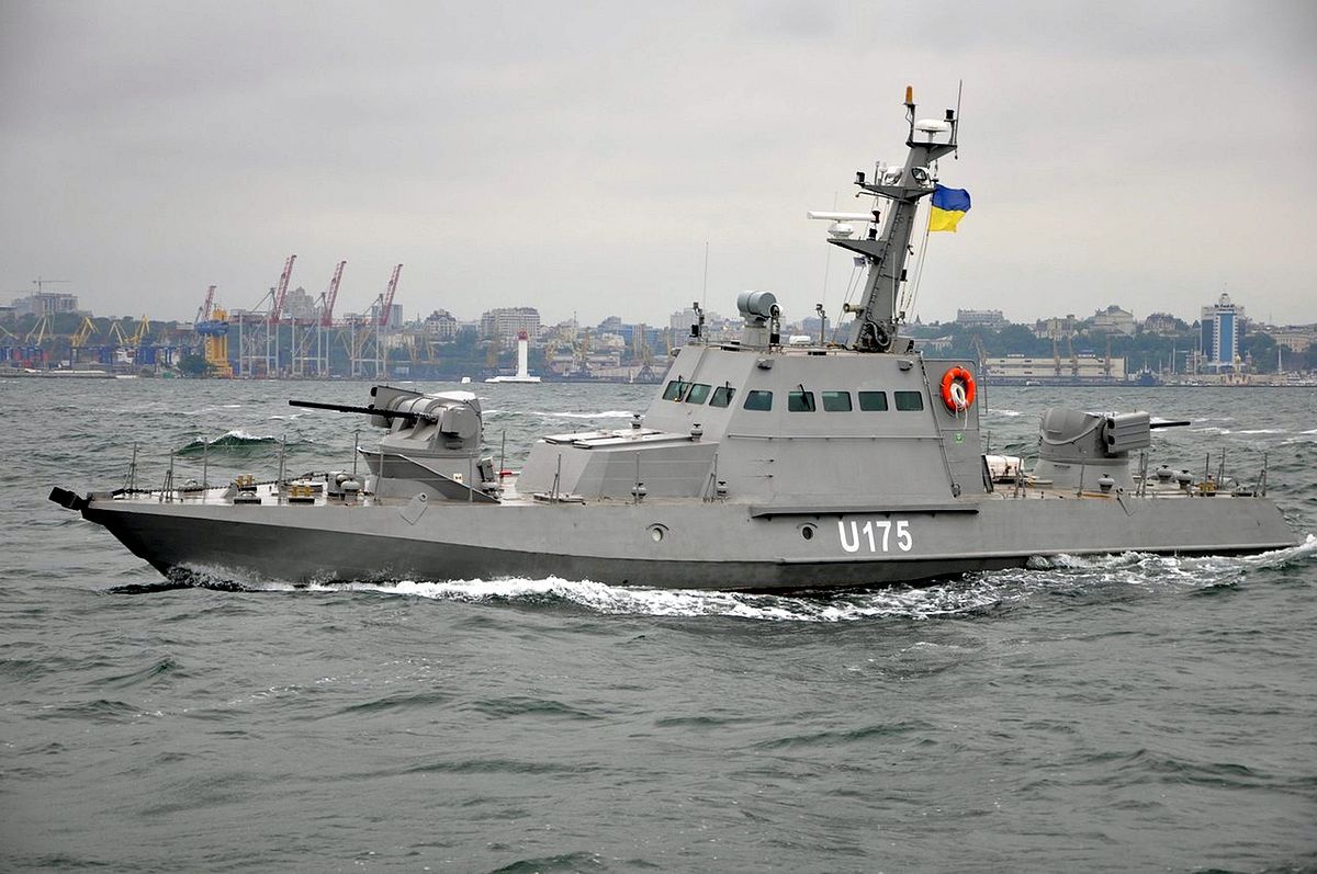 Російський спецназ захопив українські кораблі – поранено двоє військових моряків