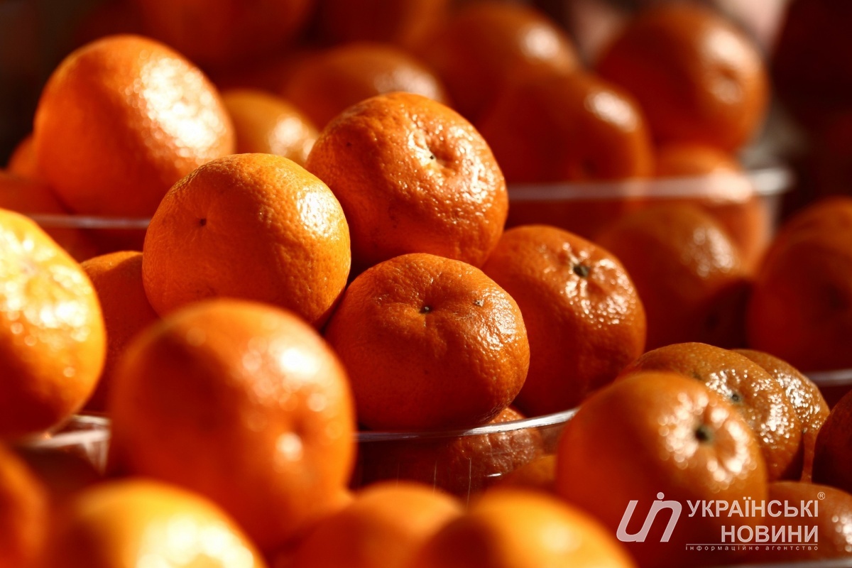 В Україну намагалися ввезти 20 тонн заражених мандаринів