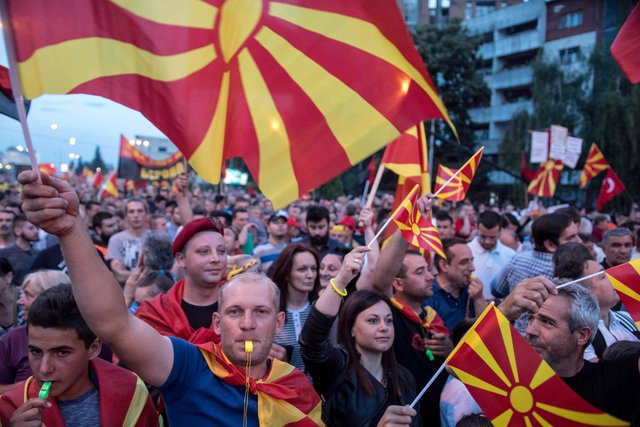 Македонія має нову назву країни