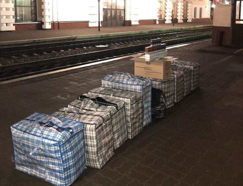 Завантажити у потяг «Варшава –Київ» контрафактні цигарки  намагалися у Ковелі: прикордонники не дозволили