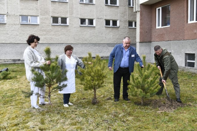 Волинські лісівники і медики створили парк для реабілітації українських воїнів