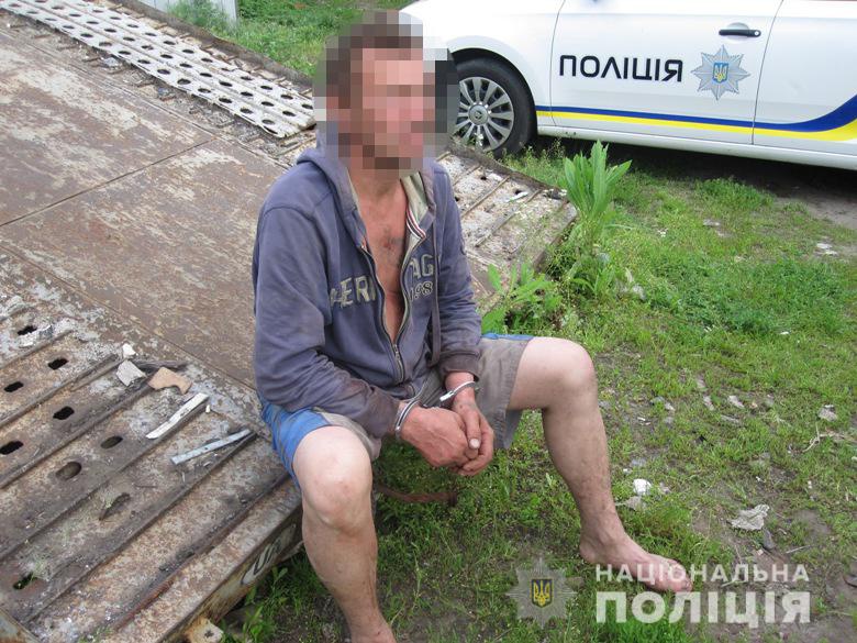 На Київщині чоловік зарізав знайомого кухонним ножем