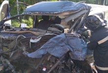 В аварії на Рівненщині загинули двоє водіїв: тіла діставали рятувальники