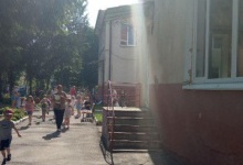 У Луцьку зі шкіл та дитсадків евакуйовують дітей