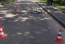 На Рівненщині мотоцикліст збив дитину на велосипеді