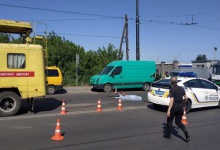 Встановлюють особу велосипедиста, який загинув під колесами авто аварійної служби у Луцьку