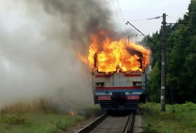 На Вінничині загорівся потяг з людьми