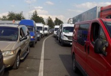 Волинян попереджають про черги на дорозі до «Ягодина»