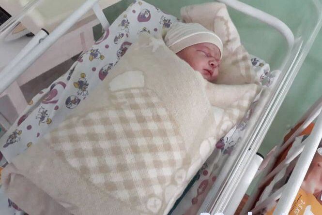 Залишена мамою новонароджена дівчинка з Рівненщини «знайшла» нову родину