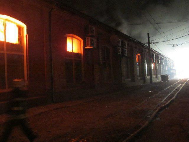 У Одесі вночі загорівся готель: 8 загиблих