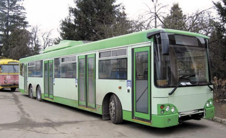 Діти переселенців безкоштовно їздитимуть у тролейбусах Луцька